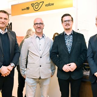 v.r.: Alois Mondschein, MBA (Leitung Zentrales Partner Management), Bürgermeister Günter Gangl, Lebenshilfe-Ennstal-Geschäftsführer Andraes Steer und Thomas Bamberger (Change Management).